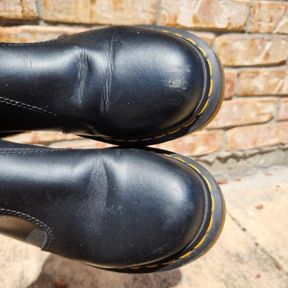 Dr. Martens 2976 Chelsea Boots Womens Size 8 Black Leather Slip On Yellow Stitch - Picture 9 of 13